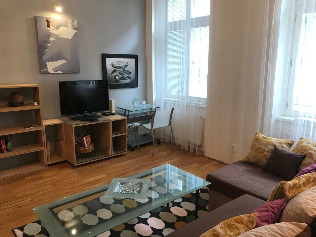 Apartment Glory Anglicka Prague Luaran gambar